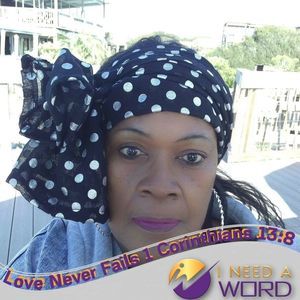 Meet your Posher, Ella